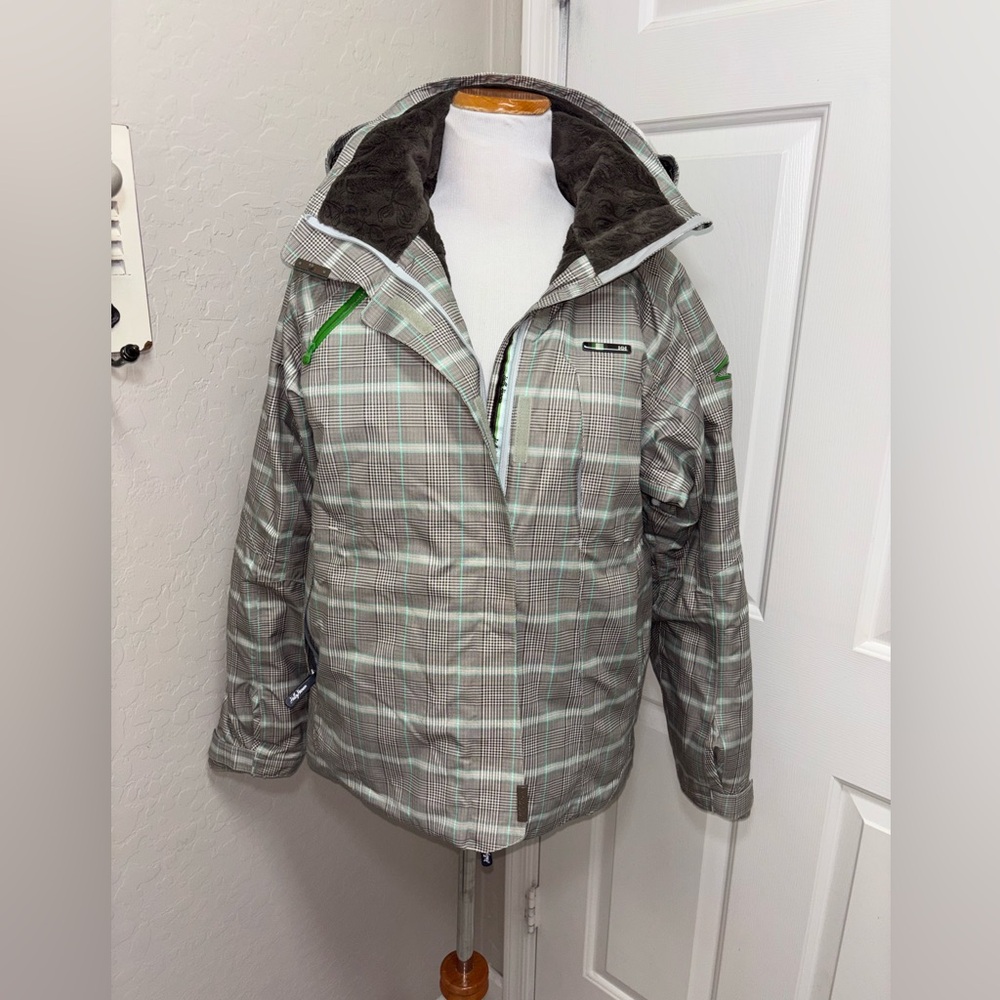 Women’s Helly Hansen Ski Snowboarding Jacket Coat Medium Plaid